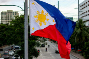 S&amp;P raises PHL outlook to ‘positive’