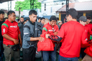 Grab, MOVE IT, driver communities mobilize relief operations for driver families