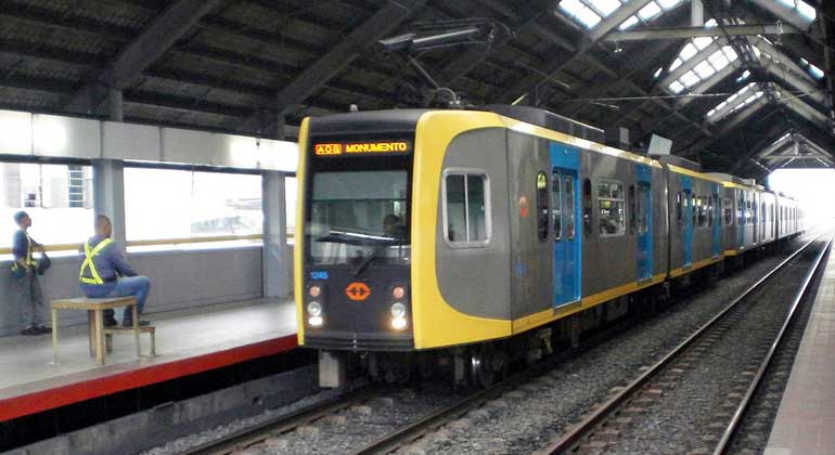 LRT-1-PHILIPPINERAILWAYS