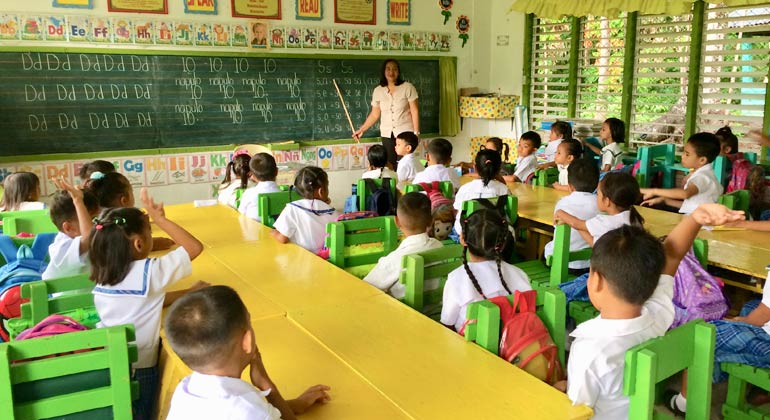 ElementarySchool-Iloilo2-BW