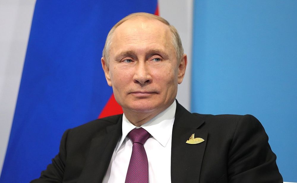 1024px-Vladimir_Putin_(2017-07-08)_03