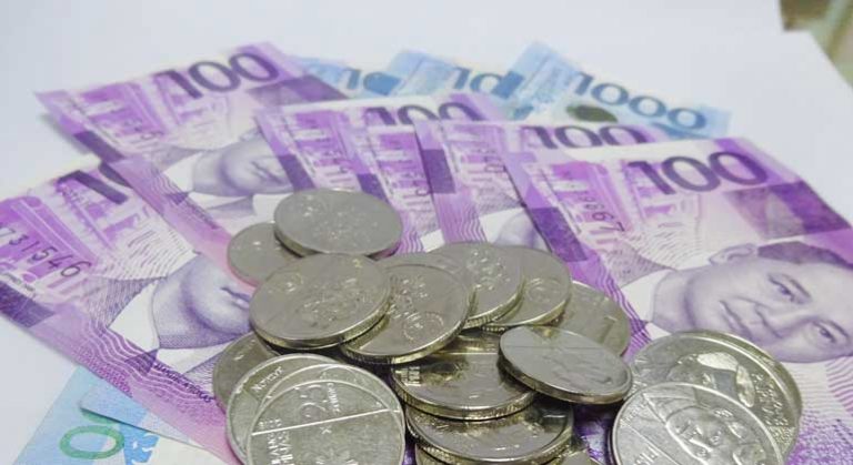 Peso drops on labor data - BusinessWorld Online