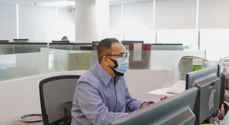 PSE-Trading-Floor-3