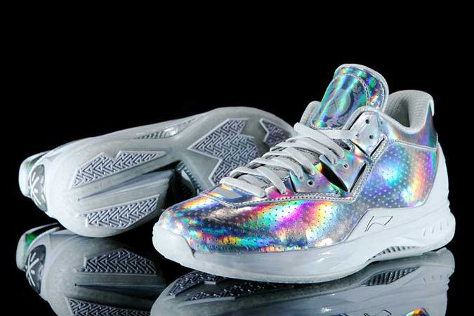 li-ning-way-of-wade-4-all-star-iridescent-1
