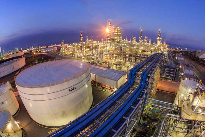 REFINERY-CREDIT-PETRON