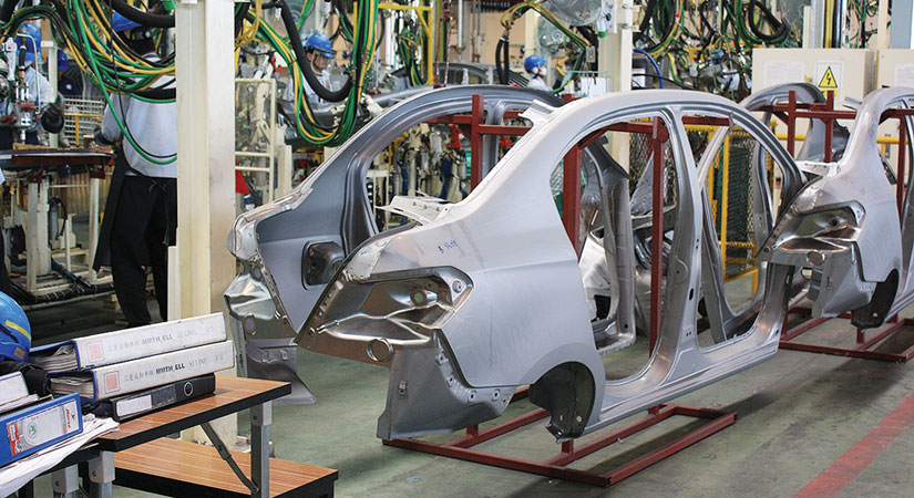 car-factory-assembly-line-010919