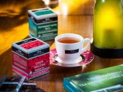 Tête-à-tête over tea