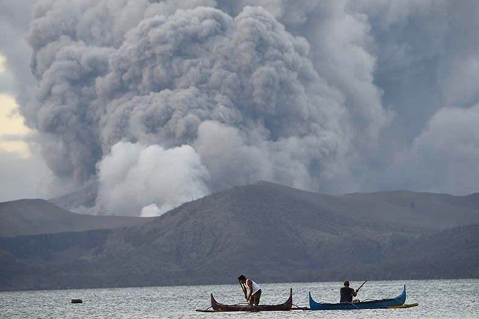 fisherman-Taal-Volcano-012920