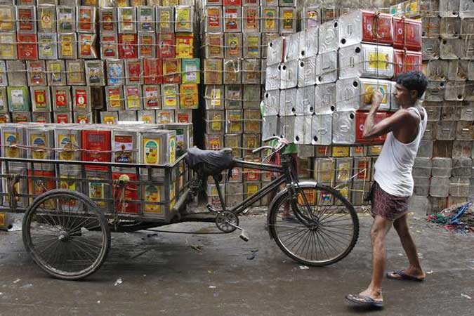 India-edible-oil-container