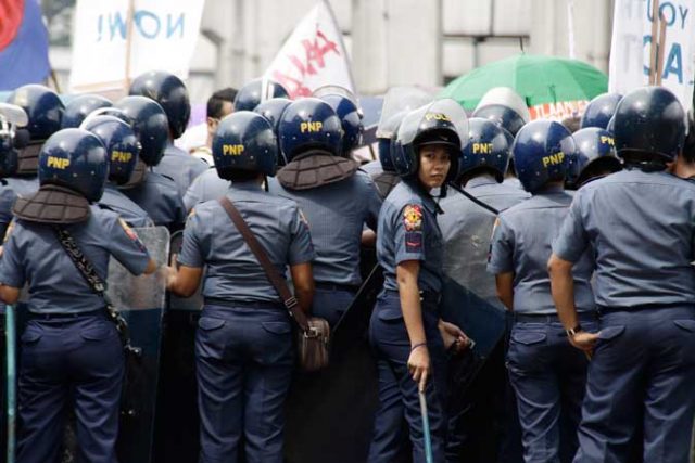 Economic managers back military pension reform