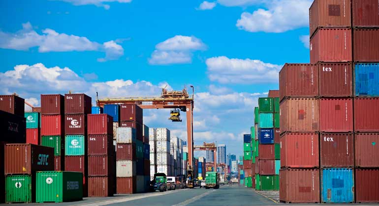port-container-2
