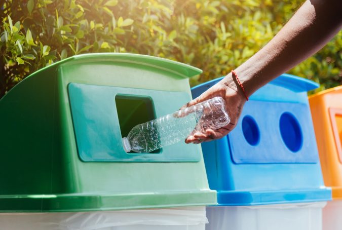 trash can-plastic bottle