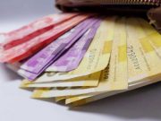 Peso extends slide on trade war fears