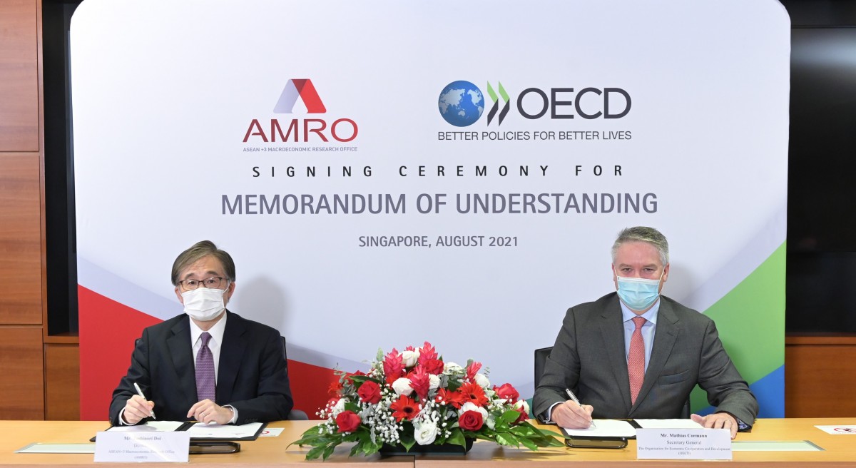 AMRO-OECD-MoU-Signing-Ceremony-2-PR-1200x656