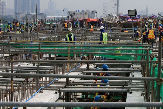 Analysts: Marcos veto curbs standby funds but deeper budget flaws persist