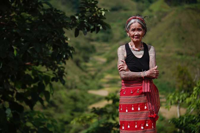 Whang-Od-LORENLEGARDA-DAYAW-TEAM