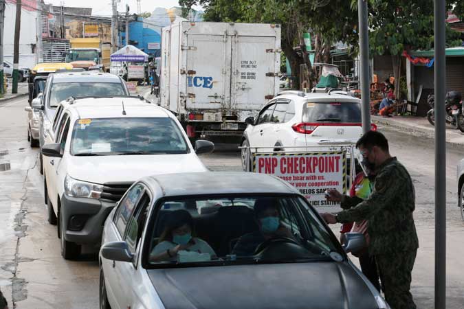 checkpoint-police-personel
