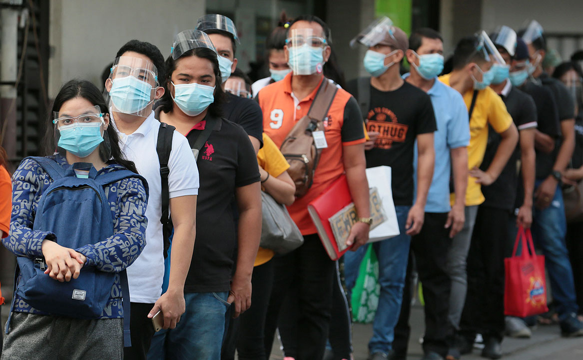 face-mask-commuters-3
