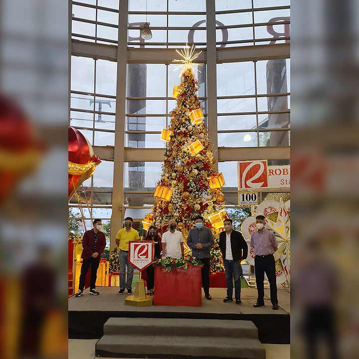 PR-Robinsons-Starmills