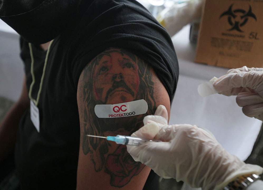 Vaccination-QC-PHILSTARFILE-MICHAELVARCAS