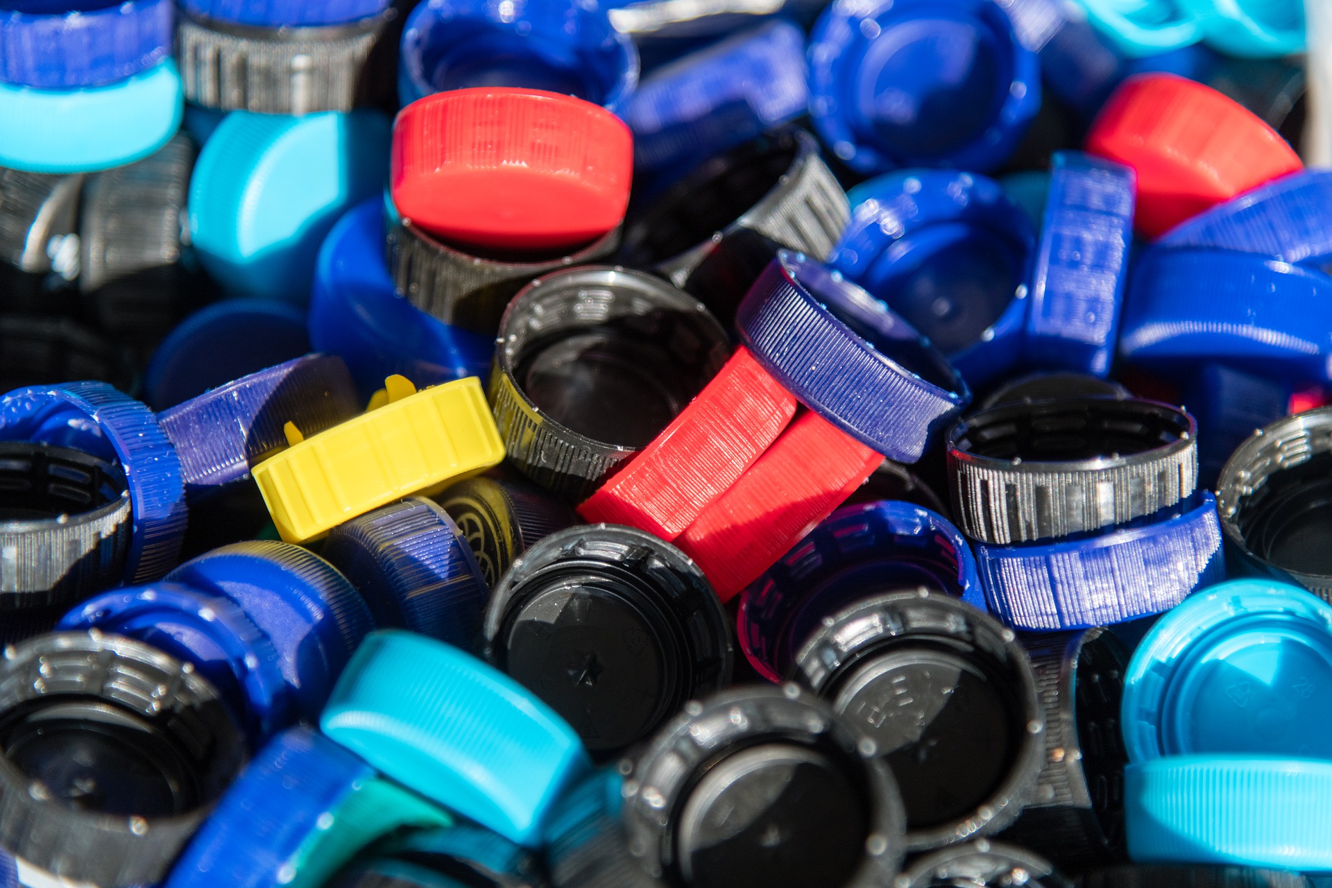 plastic-4601708_1920