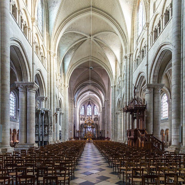 Interior of Cathédrale Saint-Étienne de Sens
