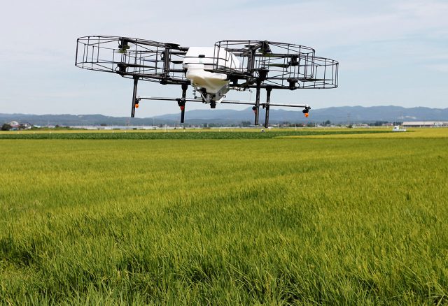 Drone-farm-field