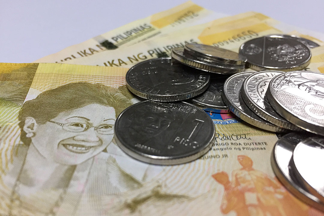 Peso climbs on strong Q3 GDP growth