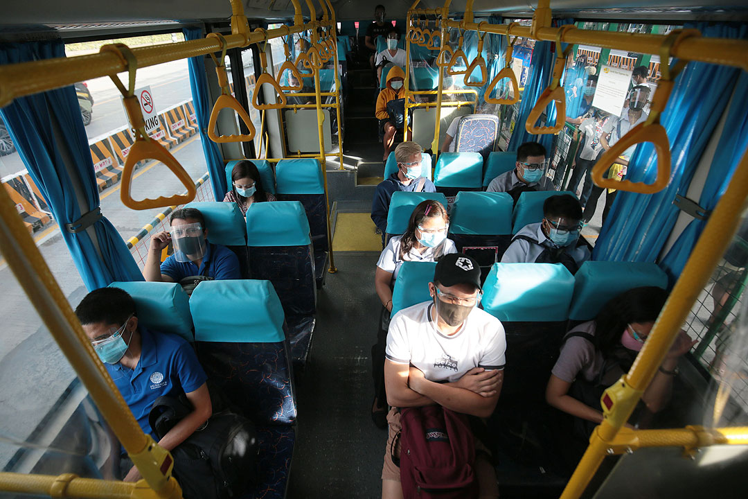 bus-interior-PHILSTAR-MICHAELVARCAS