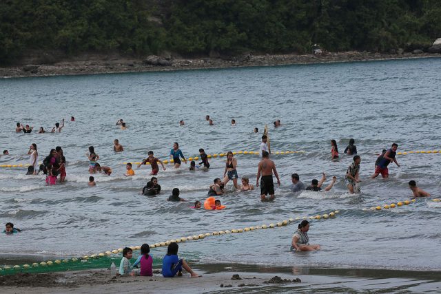 Local tourists -Beach-Cavite