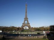 Paris commuters face travel chaos as metro workers strike