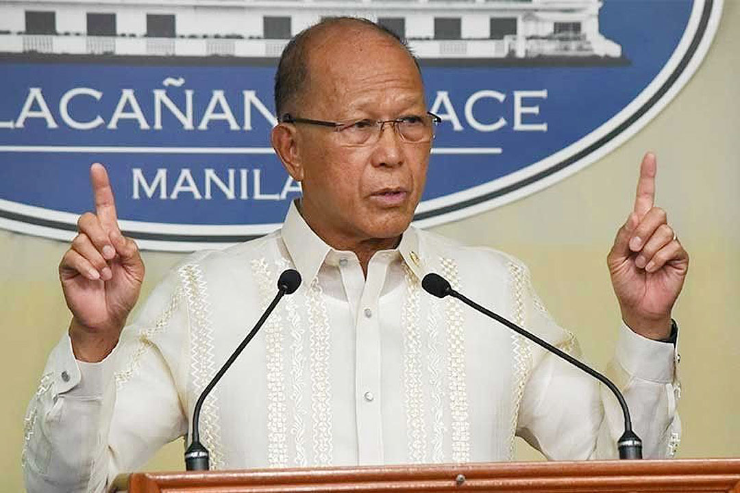 Lorenzana-Delfin-MalacanangPhoto