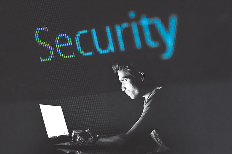 OL-SF_hacking-g74ff2f3ab_1920