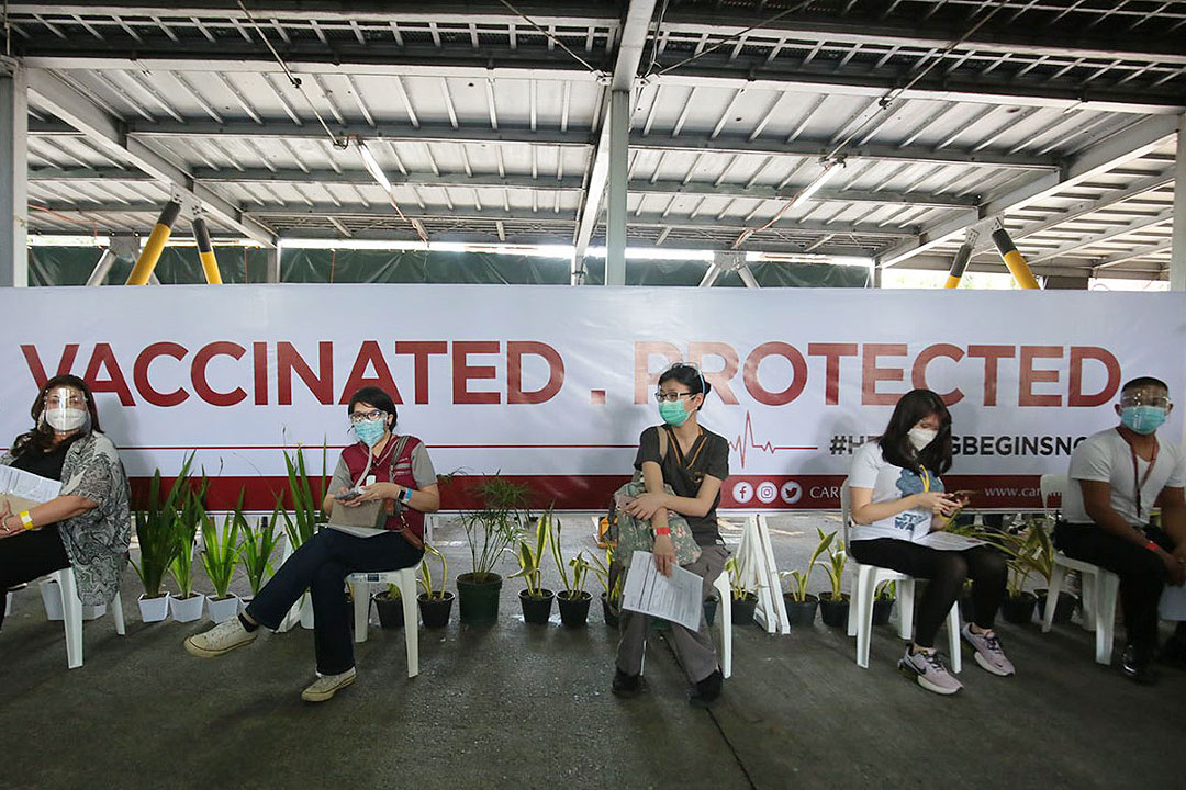 vaccination-workers-PHILSTAR-MICHAEL-VARCAS