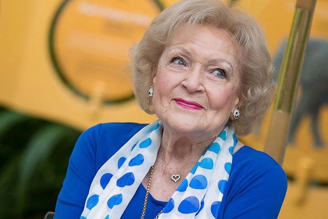 Betty-White-in-Archive-of-American-Television-1997