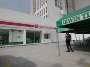 Gov’t mulls incentives for vaccinators in pharmacies