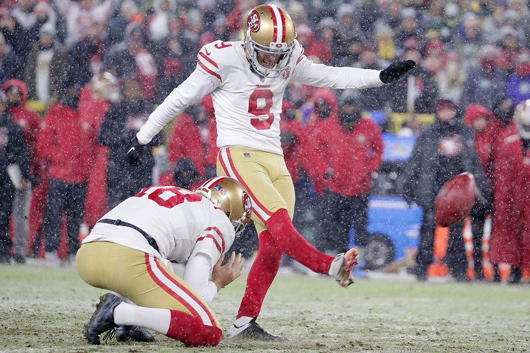 San Francisco 49ers Stun Green Bay Packers at Frigid, Snowy Lambeau Field