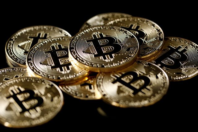 BITCOIN-crypto-currency