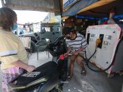 Lawmakers appeal to fuel companies, gov’t for discount, aid amid global oil price spike