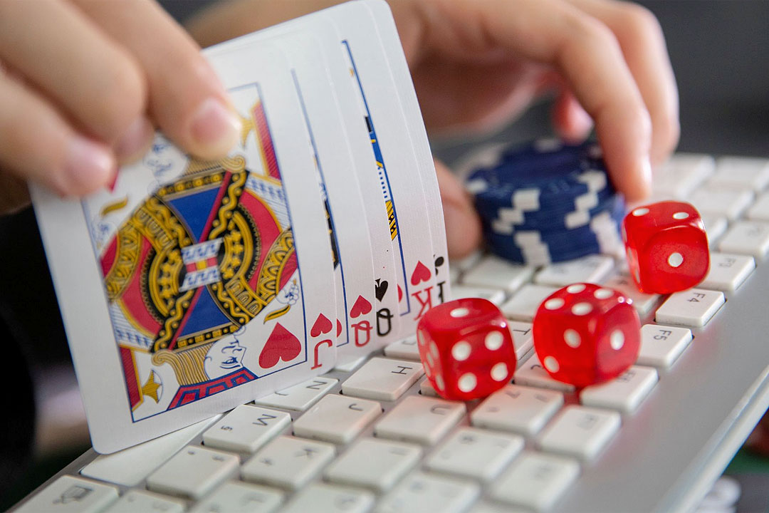 POGO-cards-dice