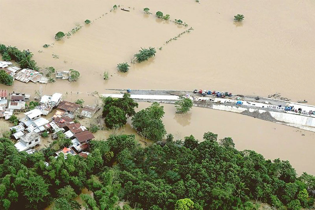 Typhoon-aftermath-flood