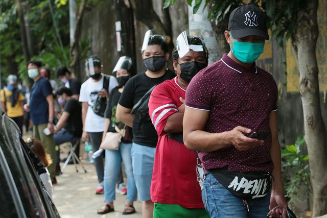 face-mask-voters-election-registration