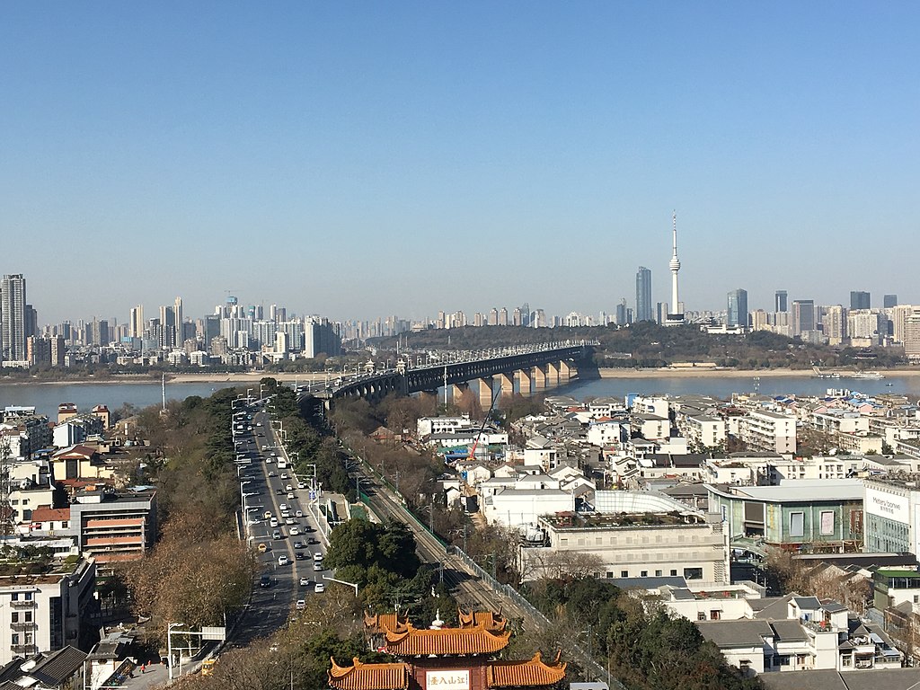 Wuhan_Yangtze_River_Bridge_in_2020
