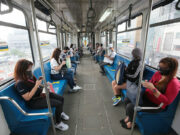 Duterte tells Pinoys to take train amid surging fuel prices