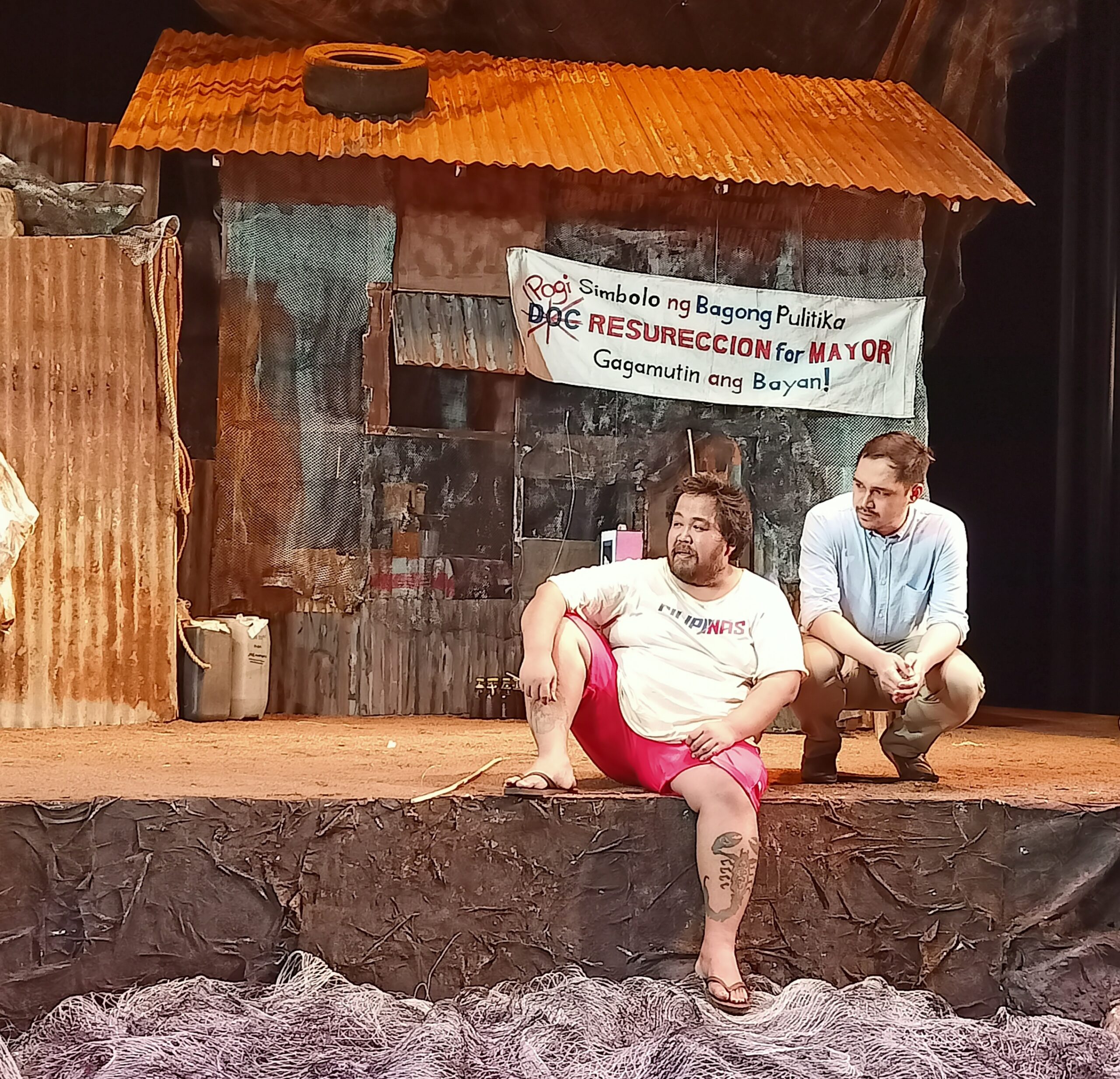A scene from Doc Resureccion Gagamutin ang Bayan----- photo by Michelle Anne P. Soliman