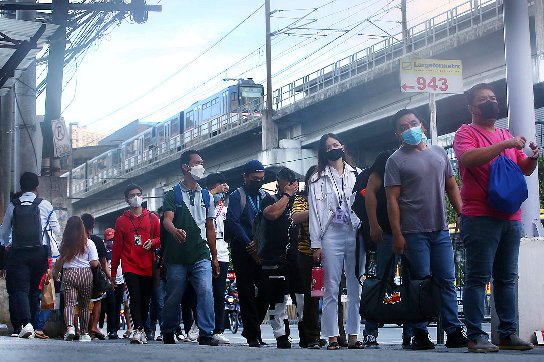 Commuters-face-mask