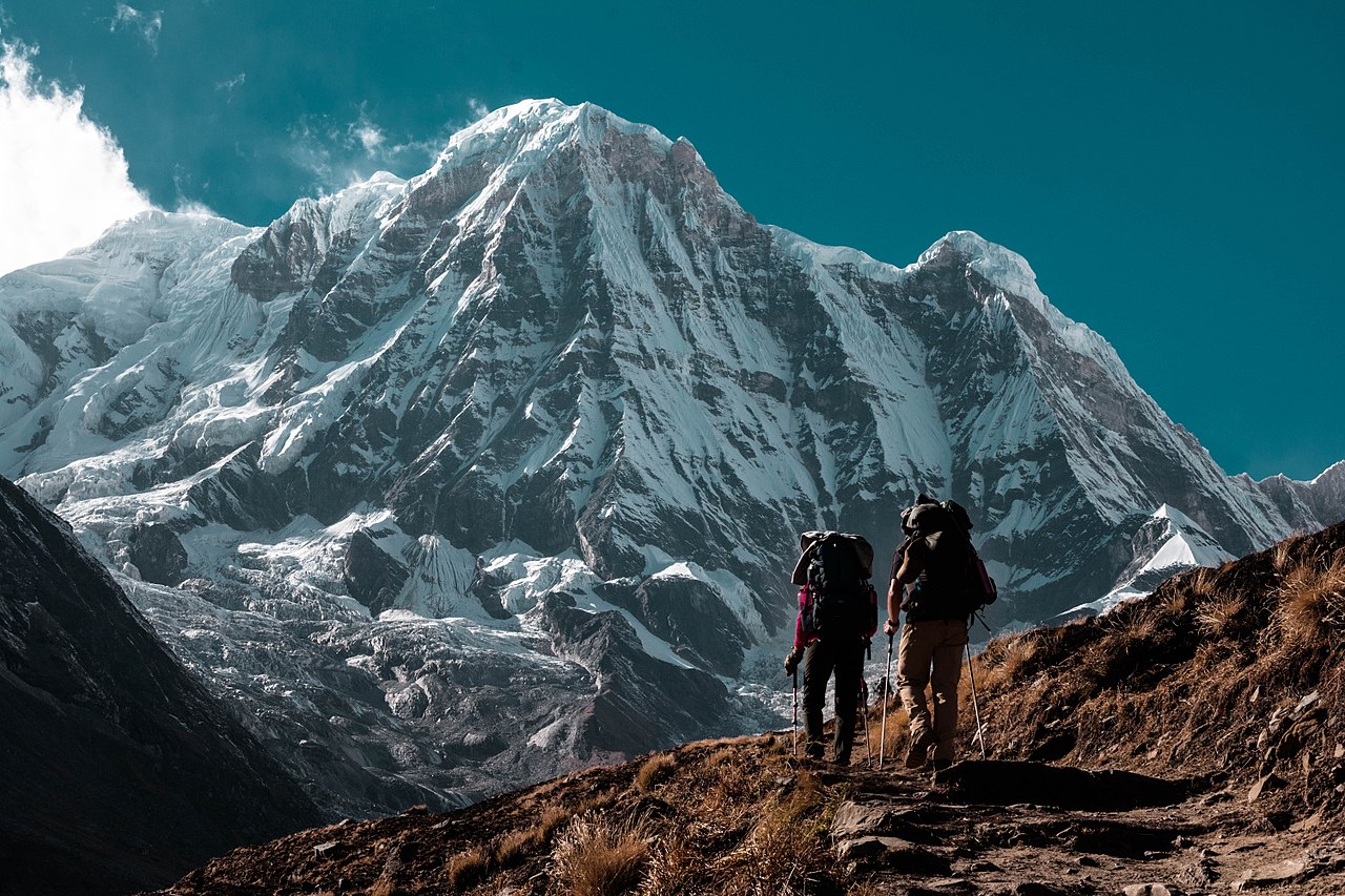 Hiking_to_Mount_Annapurna,Nepal