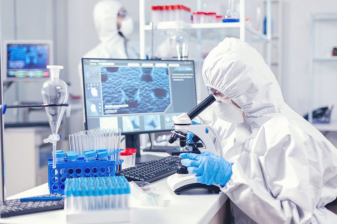 scientist-laboratory