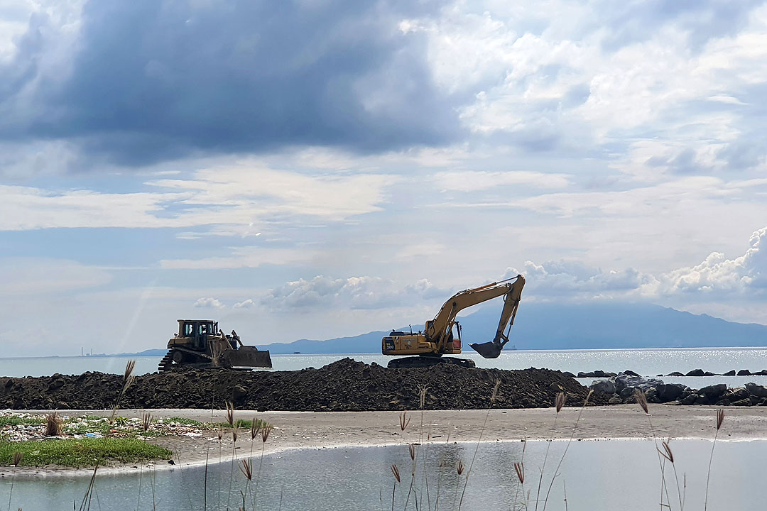 Quarrying-trucks