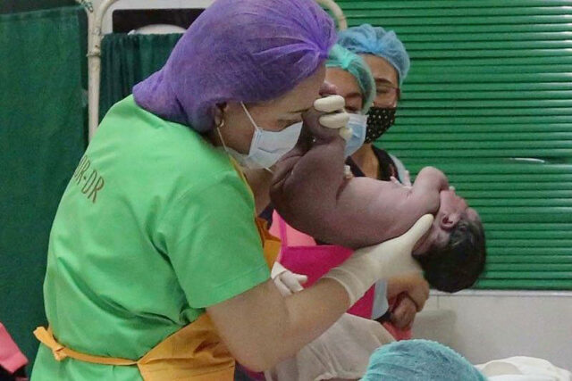 births birth filefoto